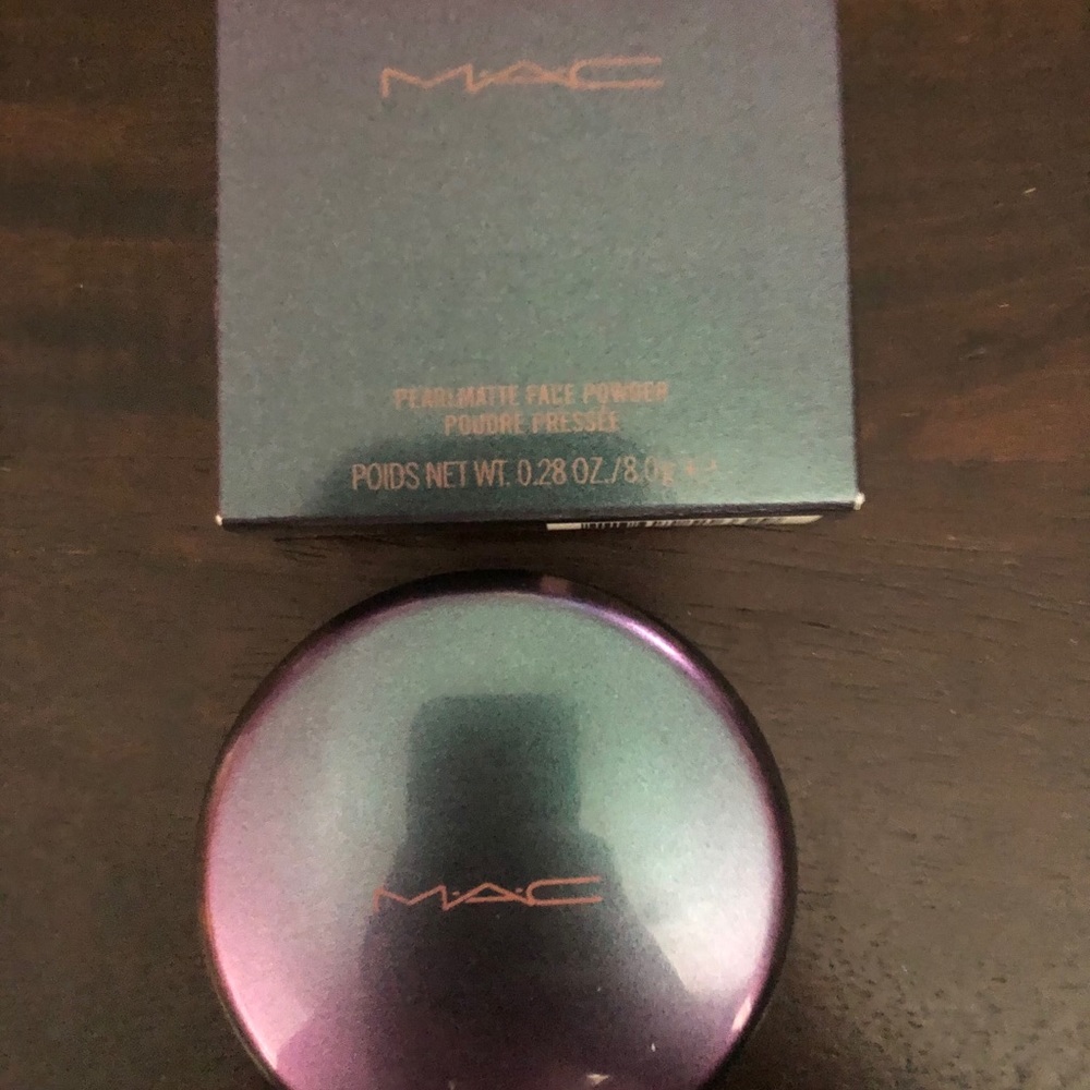 MAC Blush in Mother O’ Pearl